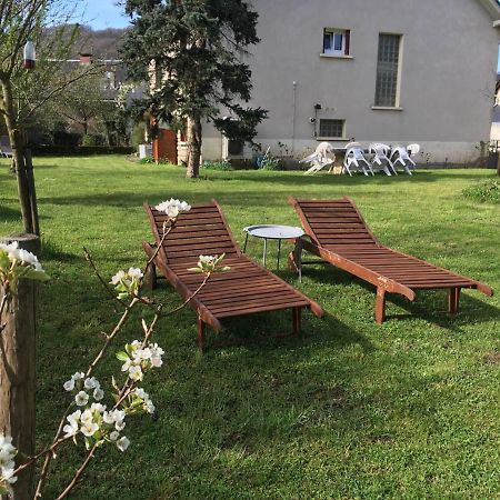 L'Oustal Bed & Breakfast Sainte-Eulalie-d'Olt Exterior photo